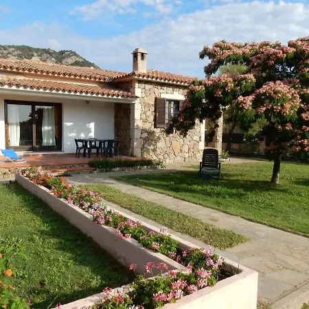 Bed and Breakfast La 3*