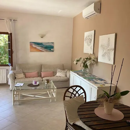 Alojamento de Acomodação e Pequeno-almoço La San Teodoro (Sardinia)